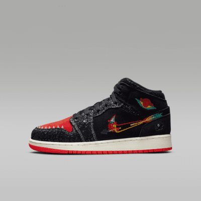 NIKE公式】エア ジョーダン 1 MID SE ジュニアシューズ.オンラインストア (通販サイト)